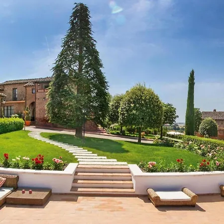 Vintage Mansion In Montepulciano With Pool